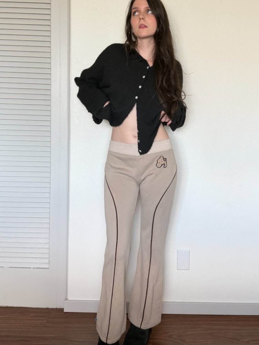 Y2K Flared Sweatpants (M) medium tan vintage womens Bongo low rise dance gym